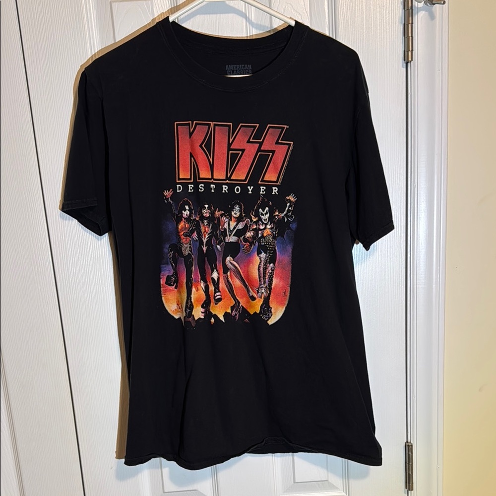 Kiss Destroyer Soft Black Short Sleeve Tee with Iconic Band Graphics